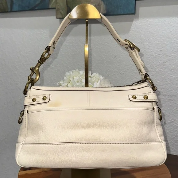 COACH Legacy 1127 65th Anniversary Shoulder Bag Off-White Cream Vachetta Leather - Picture 4 of 16